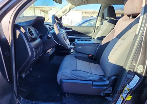 2016 Toyota Tundra Double Cab Sr z USA, uszkodzony, nr VIN 5TFUY5F12GX507796